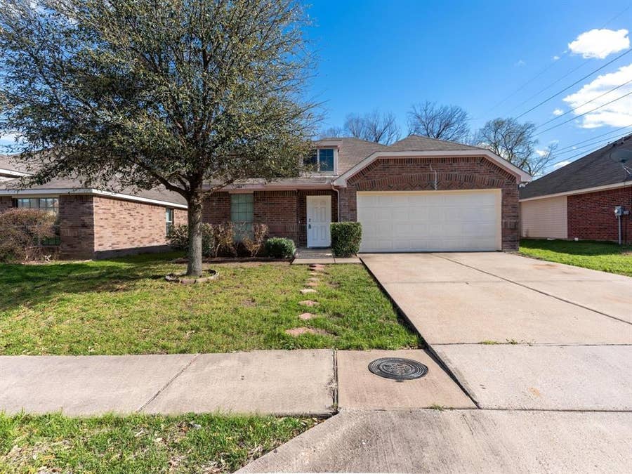 Property photo for 3414 Mojave Drive, Dallas, TX