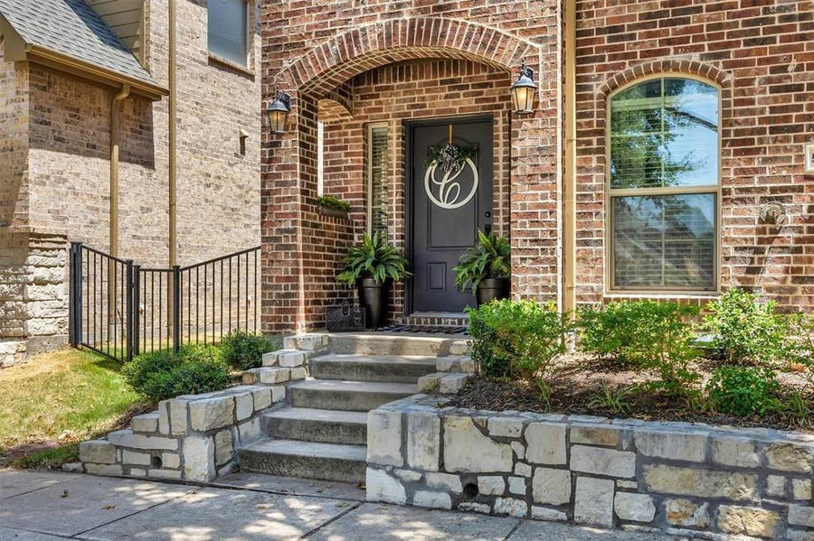 Property photo for 5646 Grosseto Drive, Frisco, TX