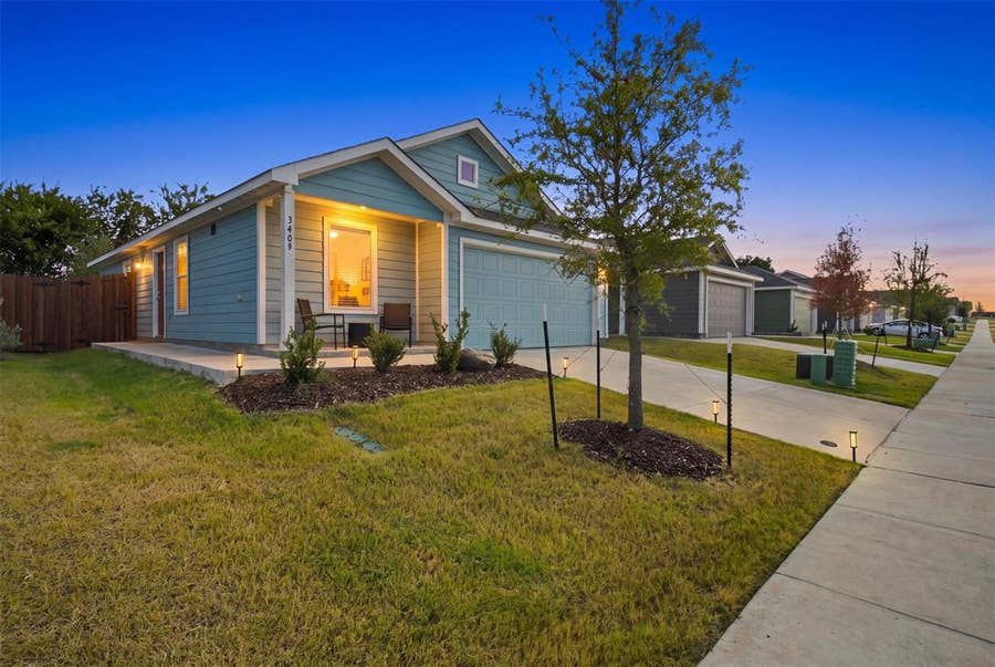 Property photo for 3409 Flicker Lane, McKinney, TX
