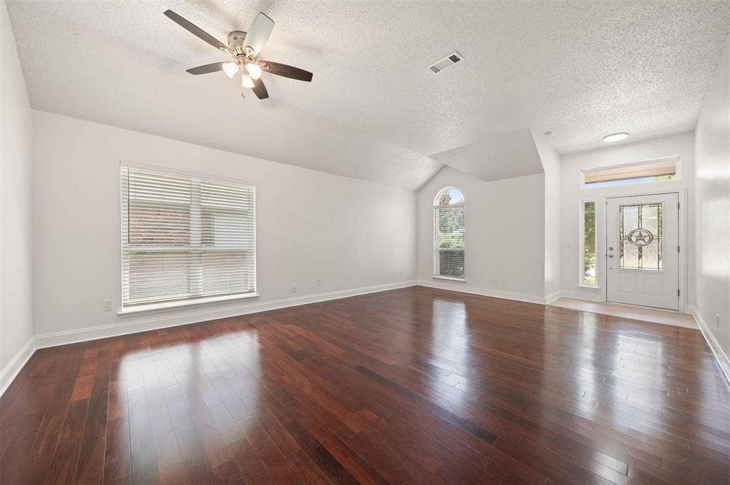 11000 Trestles Road, Frisco, TX 75035 11000 Trestles Road, Frisco, TX 75035