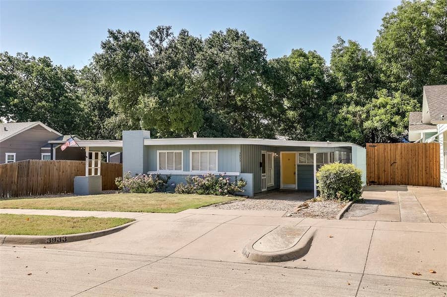 Property photo for 3933 Dexter Avenue, Fort Worth, TX