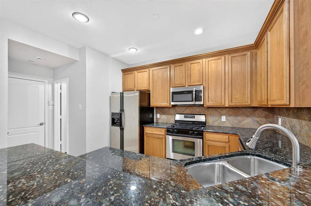 6837 Livorno Lane, Frisco, TX 75034 6837 Livorno Lane, Frisco, TX 75034