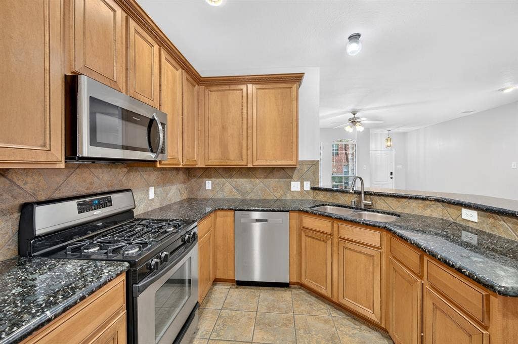 6837 Livorno Lane, Frisco, TX 75034 6837 Livorno Lane, Frisco, TX 75034