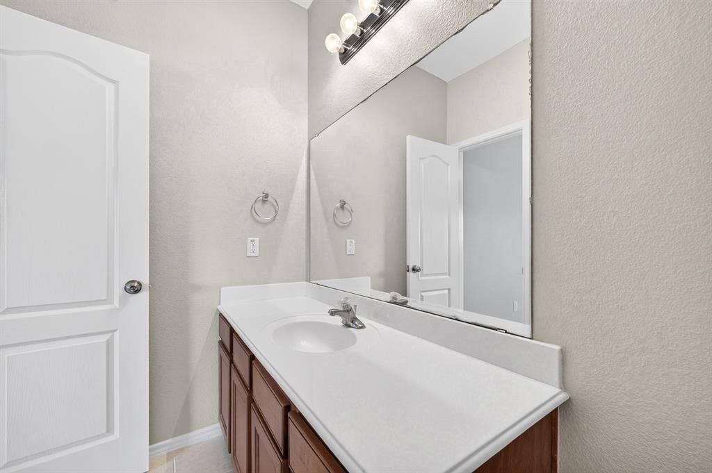 6837 Livorno Lane, Frisco, TX 75034 6837 Livorno Lane, Frisco, TX 75034