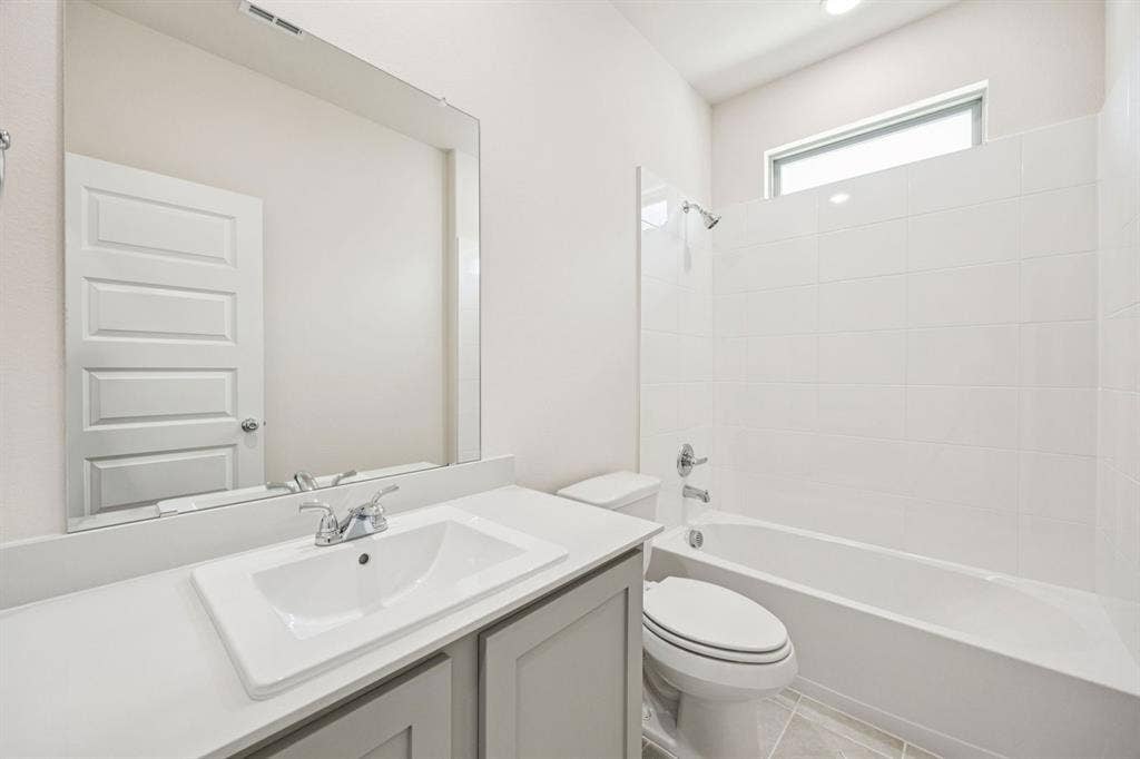 744 Brightstar Drive, Aledo, TX 76008 Bathroom in the Claret home plan by Trophy Signature Homes – REPRESENTATIVE PHOTO