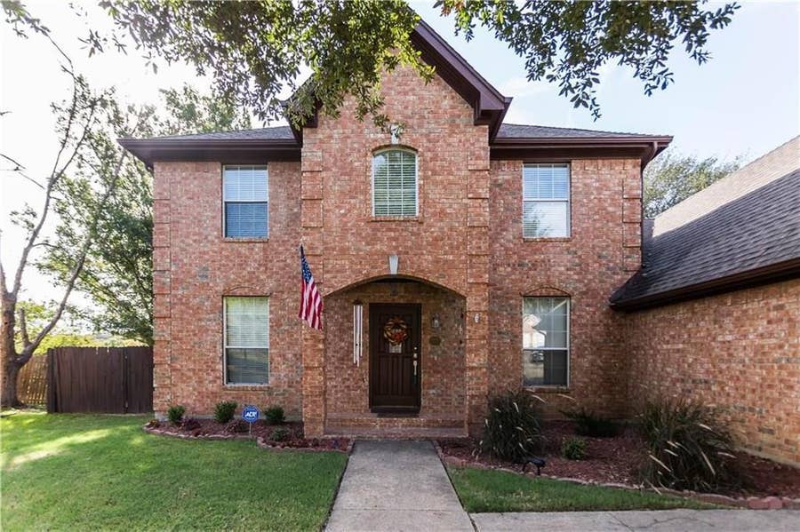 Property photo for 6103 Crystalwood Court, Dallas, TX