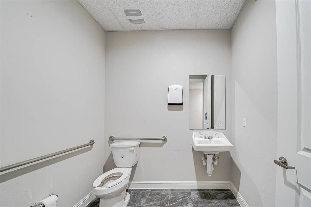 1402 S Custer Road, #302, McKinney, TX 75072 1402 S Custer Road, #302, McKinney, TX 75072