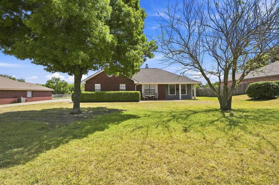 Property photo for 316 Janis Lane, Waxahachie, TX