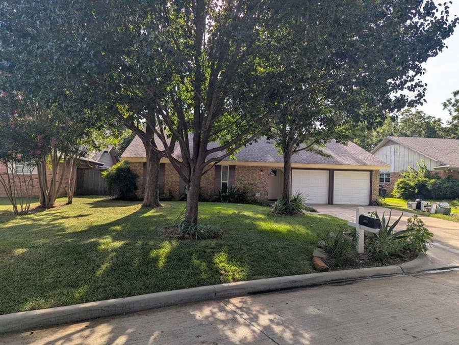 Property photo for 2908 Ashbury Drive, Arlington, TX