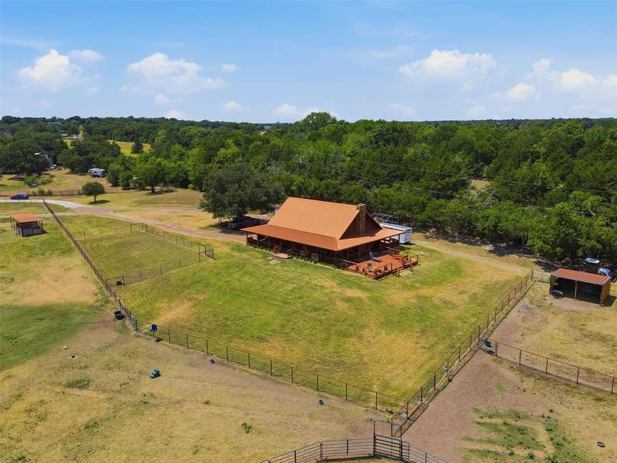 Property photo for 2239 N Fm 51, Decatur, TX