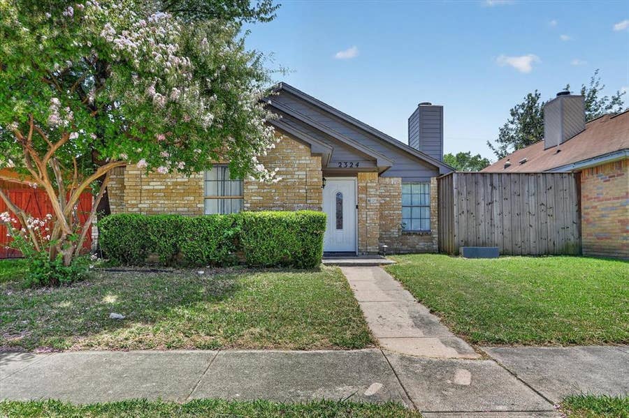 Property photo for 2324 Markland Street, Irving, TX