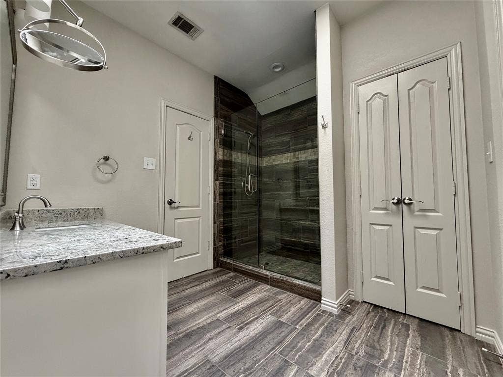 1848 Bachman Court, Plano, TX 75075 Primary Bathroom