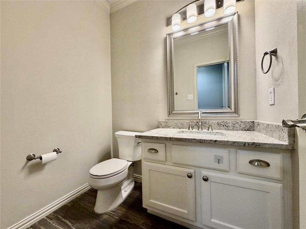 1848 Bachman Court, Plano, TX 75075 Half Bathroom