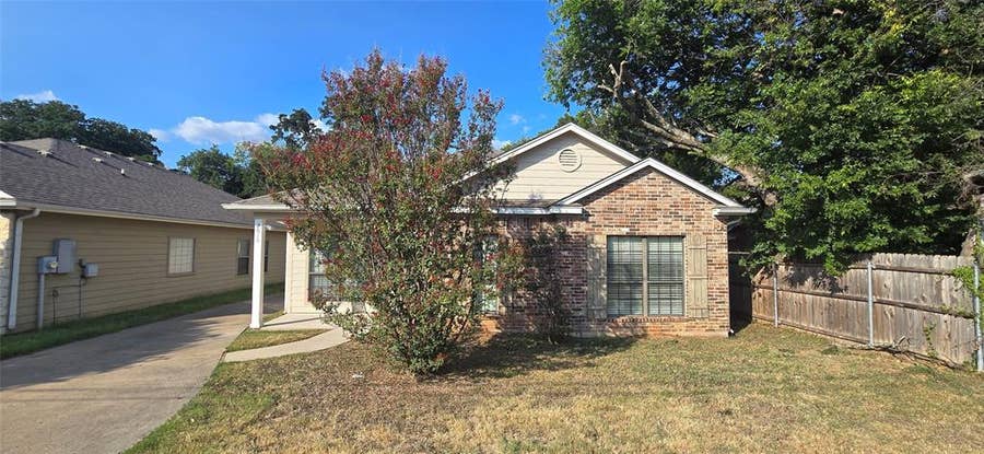 Property photo for 2616 S 2nd Street, Waco, TX