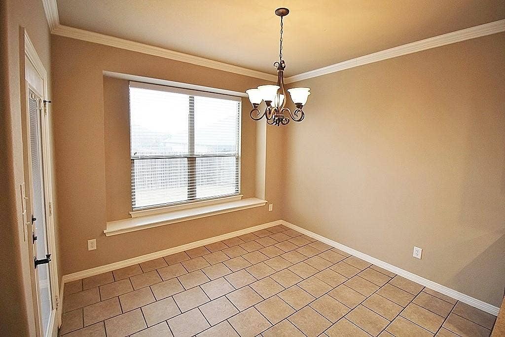 122 Sierra Drive, Waxahachie, TX 75167 122 Sierra Drive, Waxahachie, TX 75167