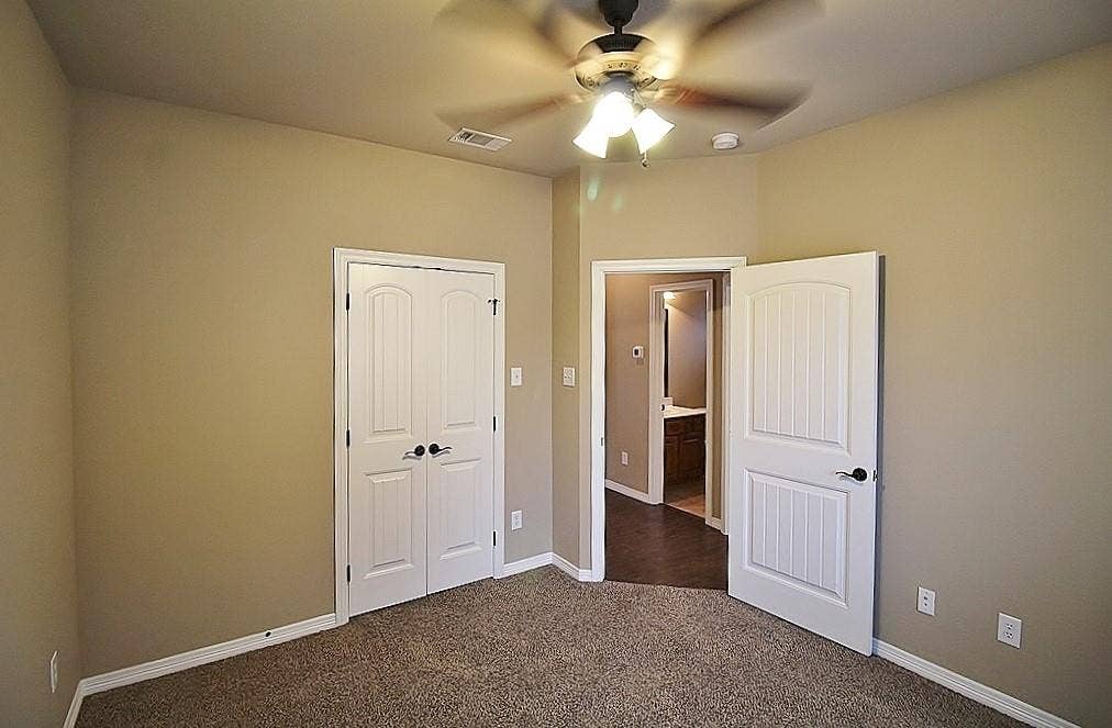 122 Sierra Drive, Waxahachie, TX 75167 122 Sierra Drive, Waxahachie, TX 75167