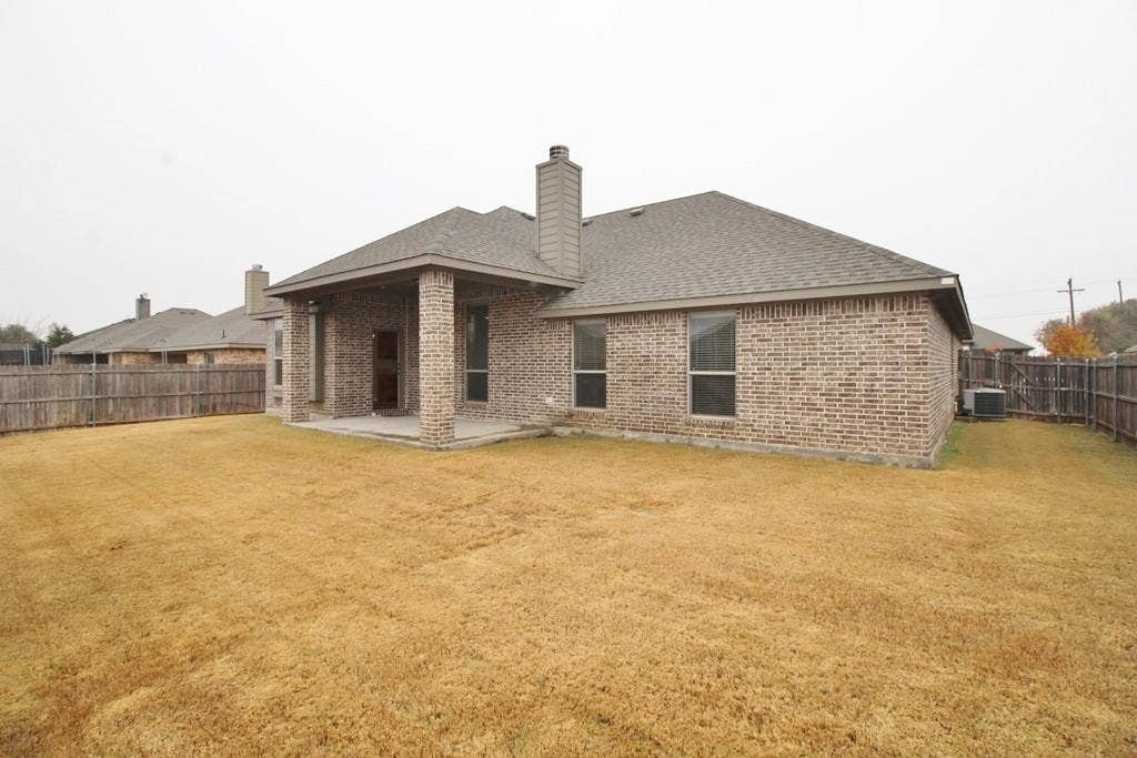 122 Sierra Drive, Waxahachie, TX 75167 122 Sierra Drive, Waxahachie, TX 75167