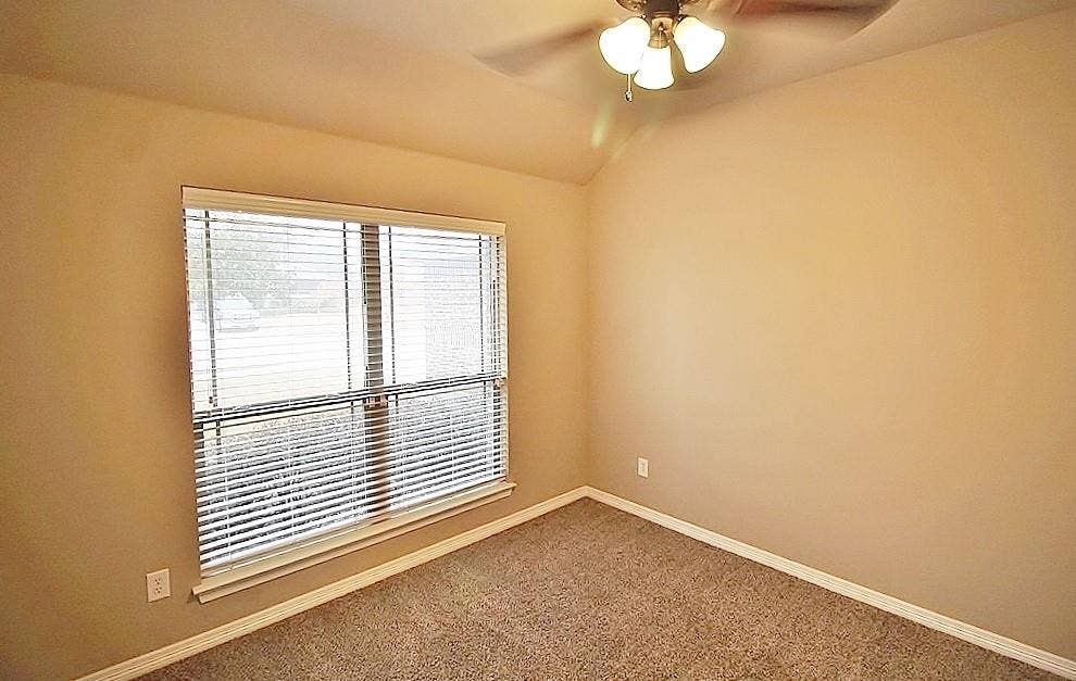 122 Sierra Drive, Waxahachie, TX 75167 122 Sierra Drive, Waxahachie, TX 75167