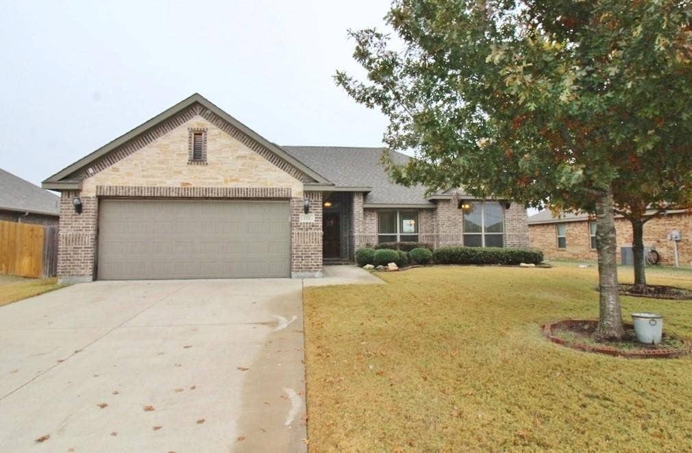 122 Sierra Drive, Waxahachie, TX 75167 122 Sierra Drive, Waxahachie, TX 75167