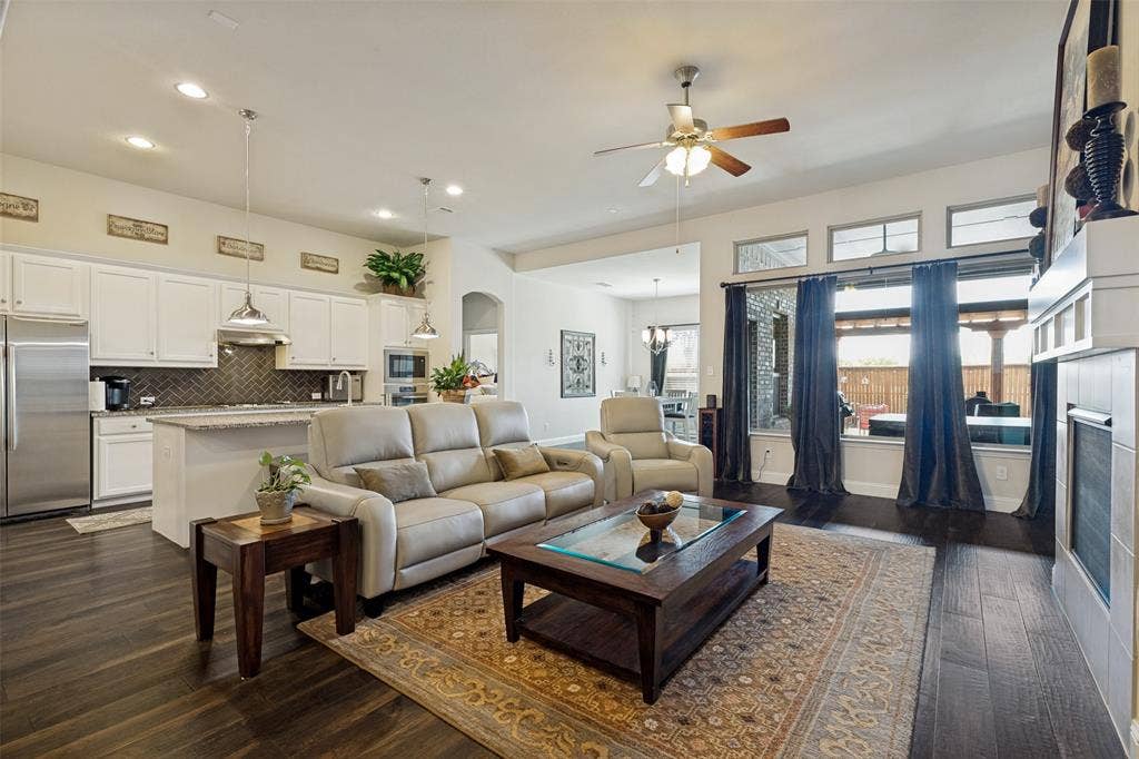4309 Switchgrass Street, Celina, TX 75009 4309 Switchgrass Street, Celina, TX 75009