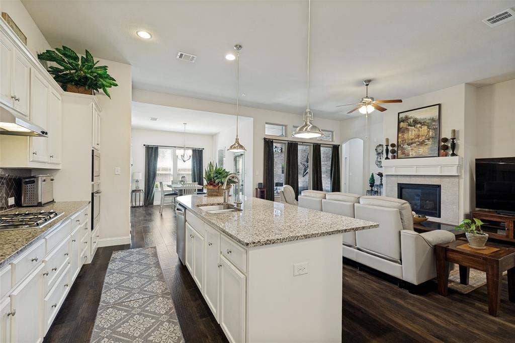 4309 Switchgrass Street, Celina, TX 75009 4309 Switchgrass Street, Celina, TX 75009