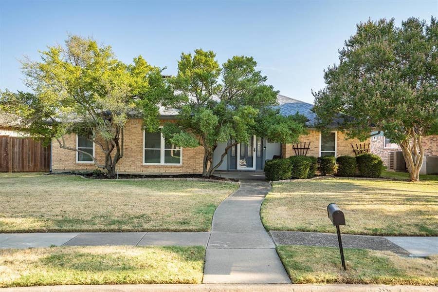 Property photo for 1304 River Oaks Drive, Flower Mound, TX