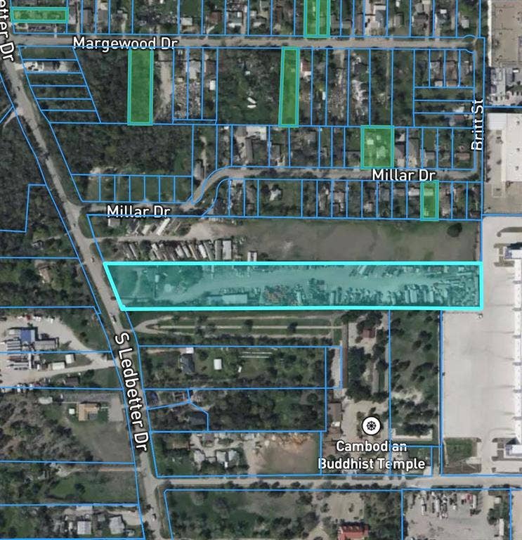 3624 S Ledbetter Drive, Dallas, TX 75236 Aerial Property Map. Depicting the parcel boundaries and surrounding street infrastructure in relation to the property location