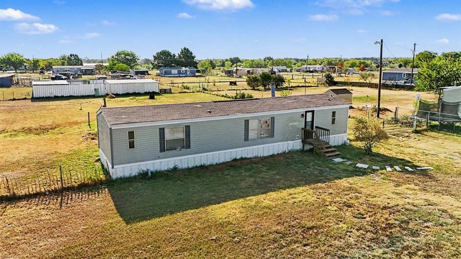 Property photo for 16274 Joshua Lane, Kemp, TX