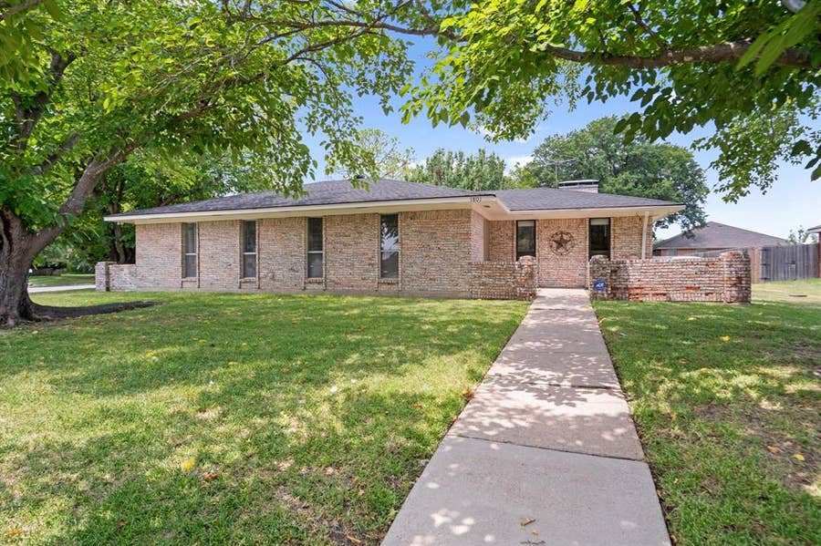 Property photo for 1801 Ridgecrest Drive, Terrell, TX