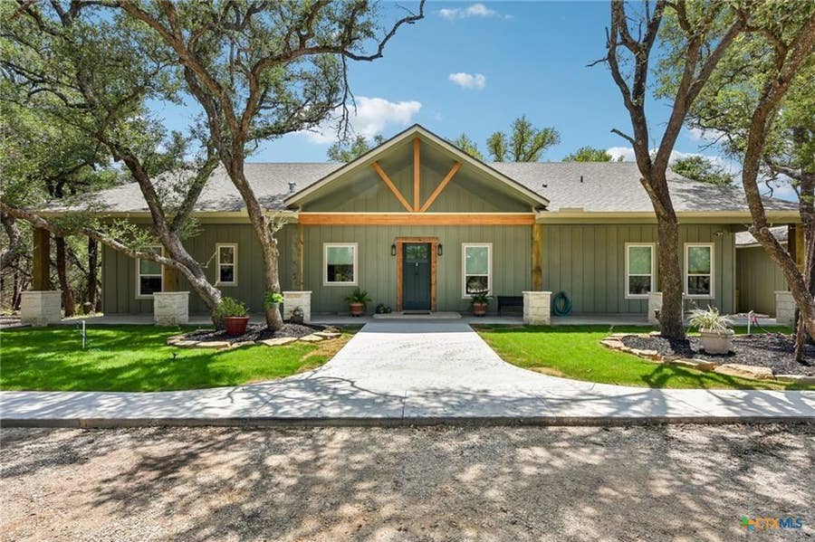 Property photo for 4211 County Road 103, Lampasas, TX