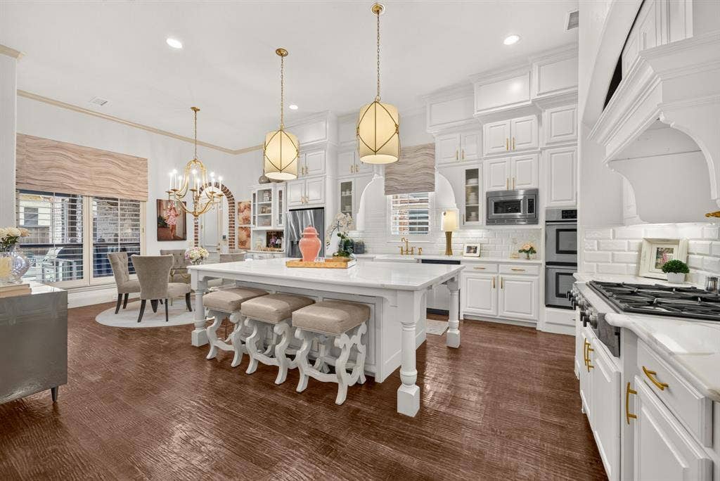 2259 Dampton Drive, Frisco, TX 75033 2259 Dampton Drive, Frisco, TX 75033