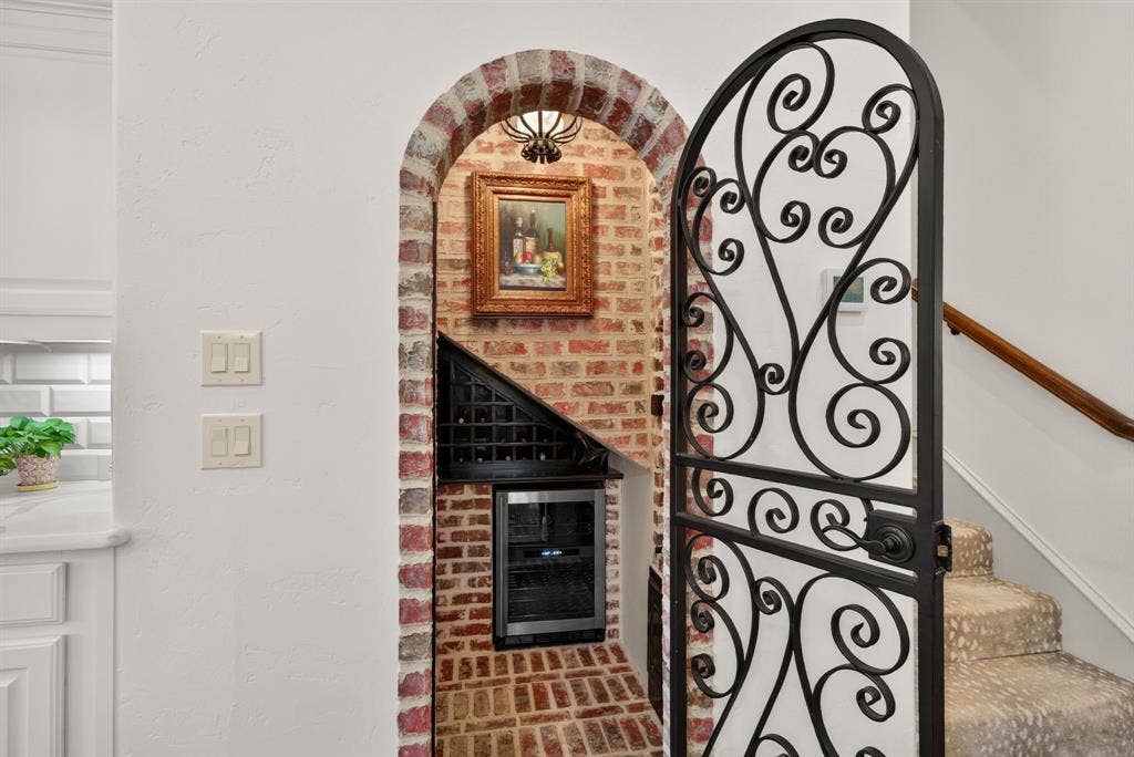 2259 Dampton Drive, Frisco, TX 75033 2259 Dampton Drive, Frisco, TX 75033
