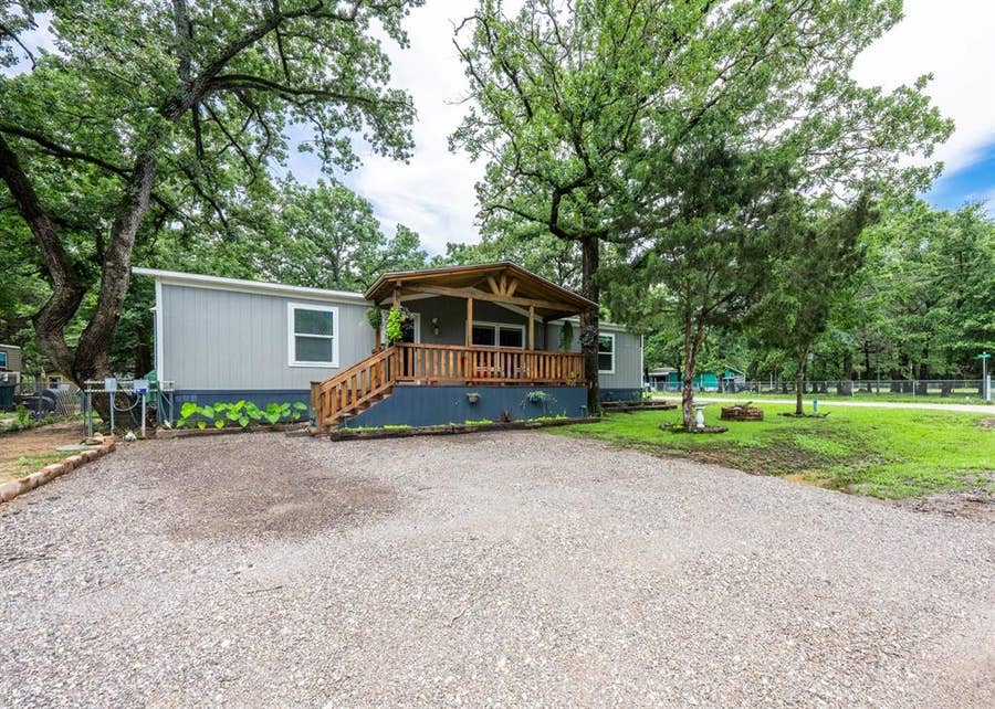 Property photo for 200 Pecos Drive, Mabank, TX