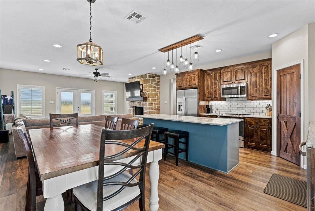 717 Dove Hill Lane, China Spring, TX 76633 717 Dove Hill Lane, China Spring, TX 76633
