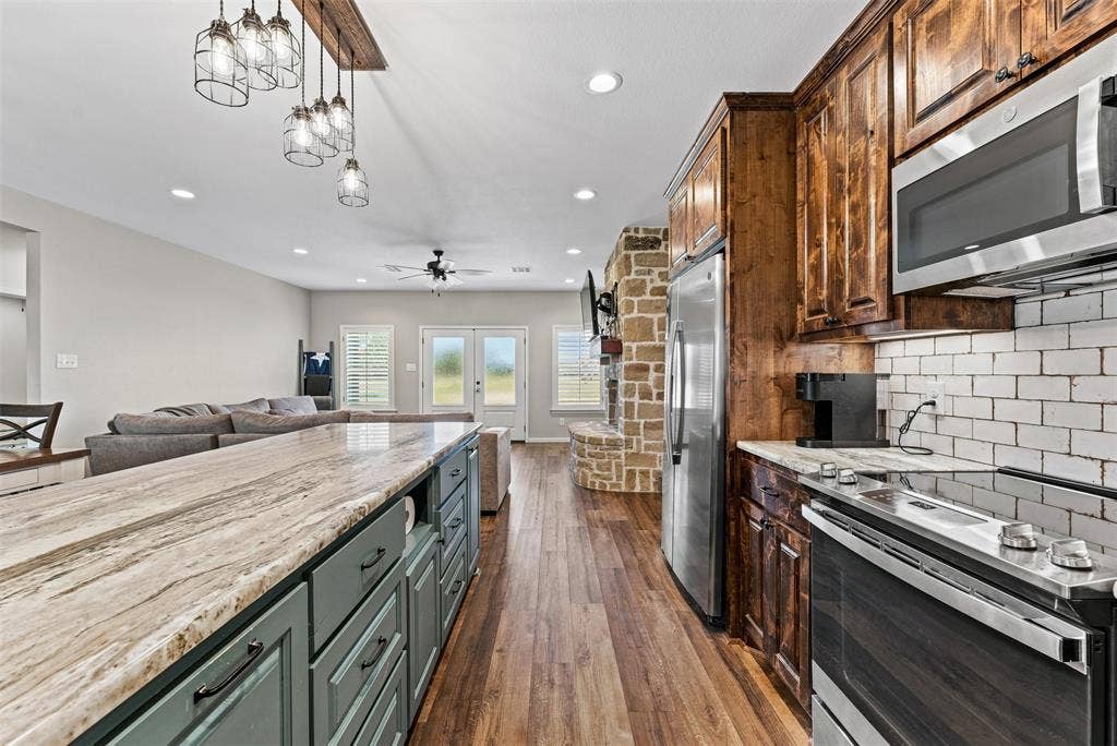 717 Dove Hill Lane, China Spring, TX 76633 717 Dove Hill Lane, China Spring, TX 76633