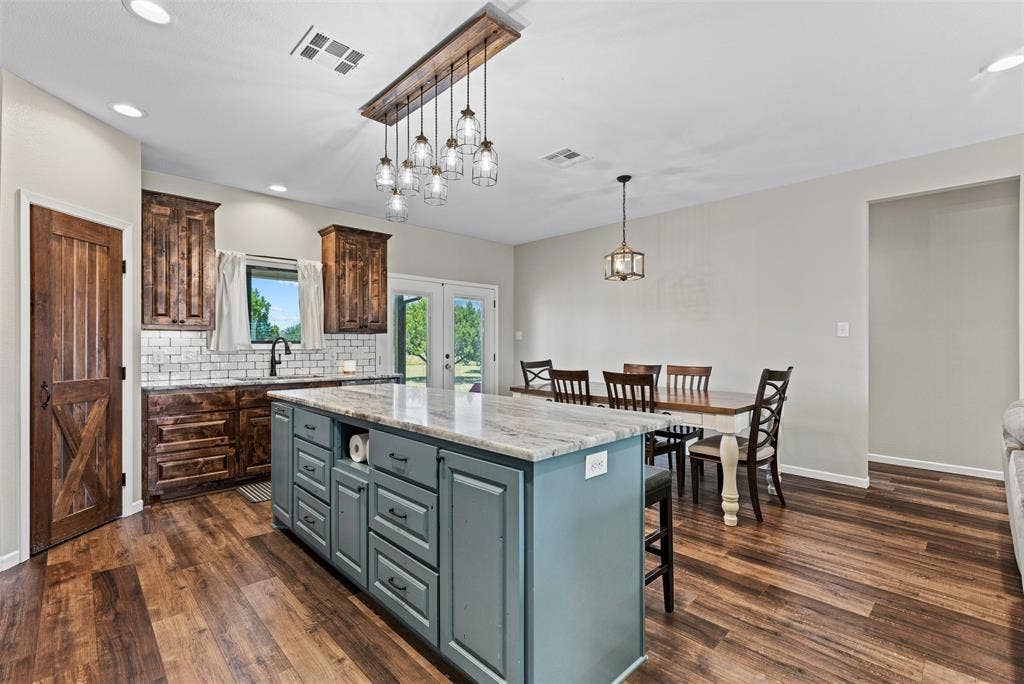 717 Dove Hill Lane, China Spring, TX 76633 717 Dove Hill Lane, China Spring, TX 76633