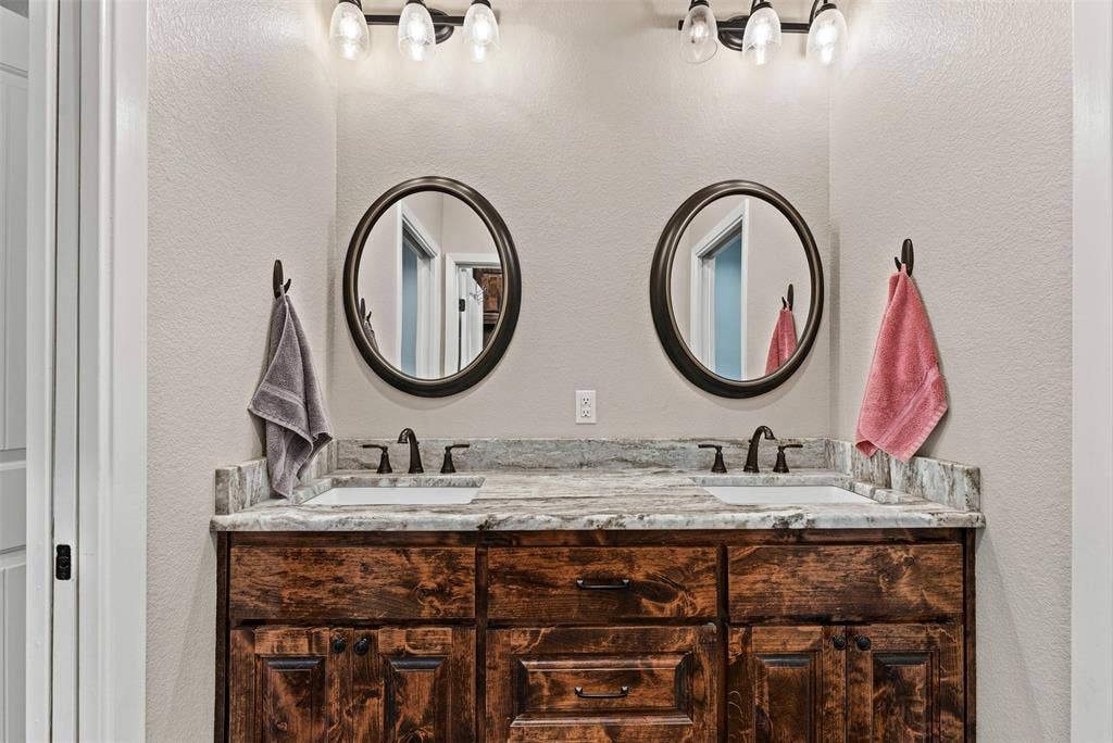 717 Dove Hill Lane, China Spring, TX 76633 717 Dove Hill Lane, China Spring, TX 76633