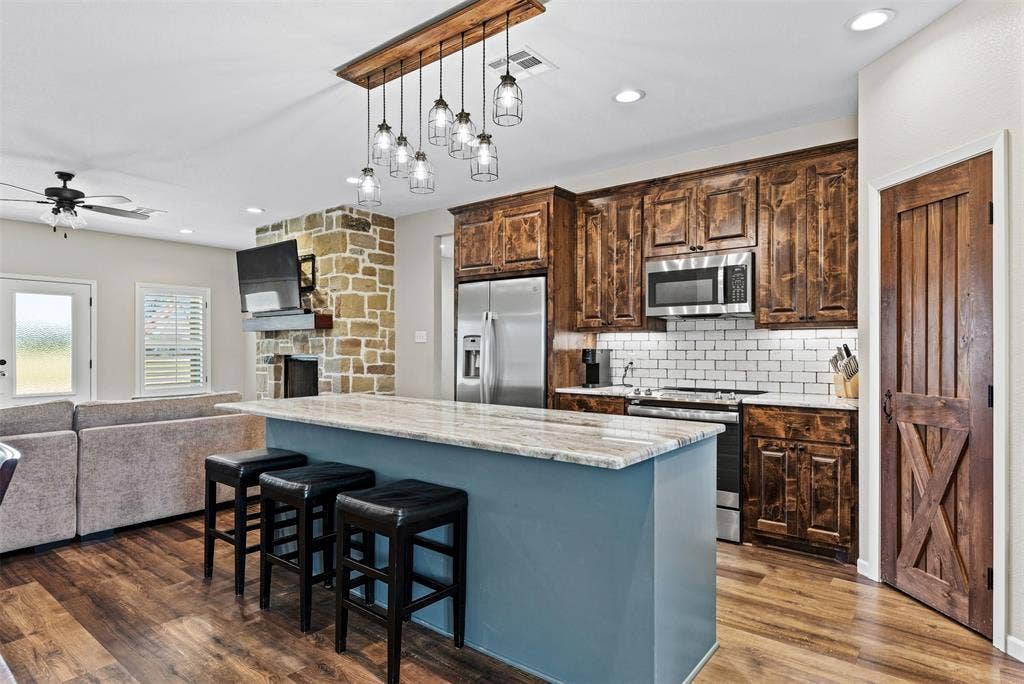 717 Dove Hill Lane, China Spring, TX 76633 717 Dove Hill Lane, China Spring, TX 76633