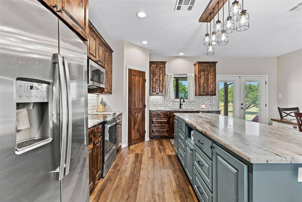 717 Dove Hill Lane, China Spring, TX 76633 717 Dove Hill Lane, China Spring, TX 76633