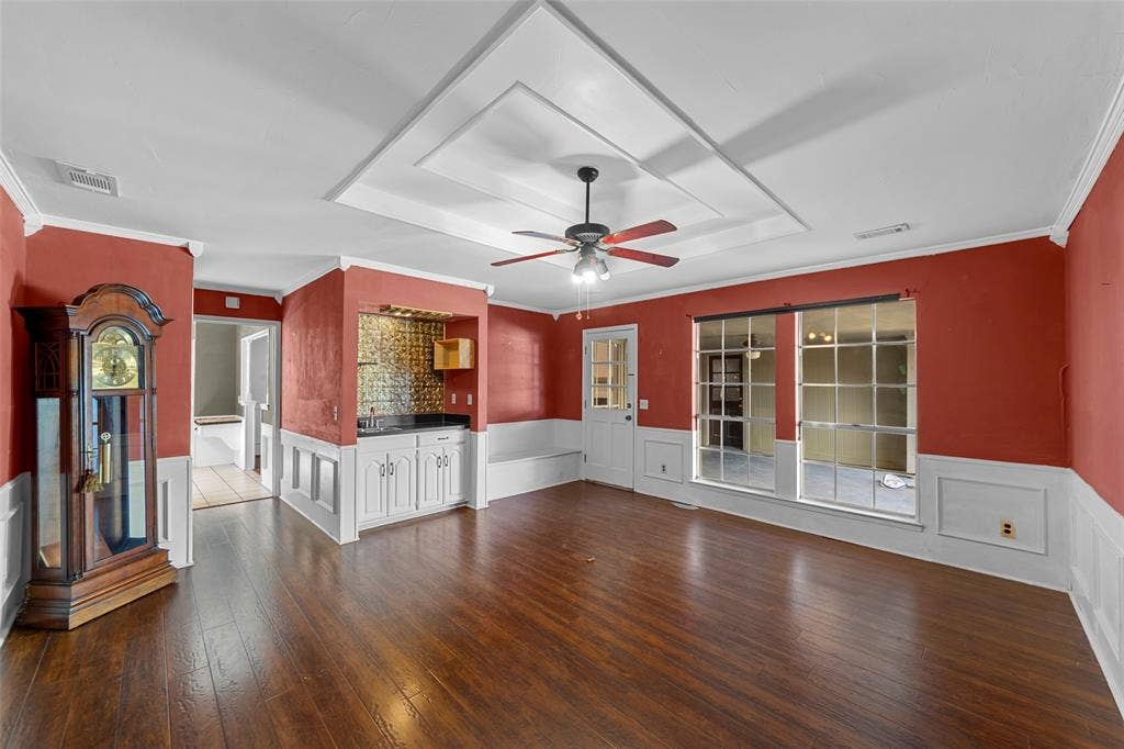 1116 Windsong Trail, Richardson, TX 75081 Wet bar