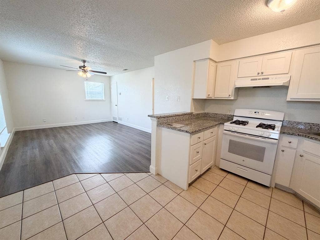 604 Walter Stephenson Road, #B, Midlothian, TX 76065 604 Walter Stephenson Road, #B, Midlothian, TX 76065
