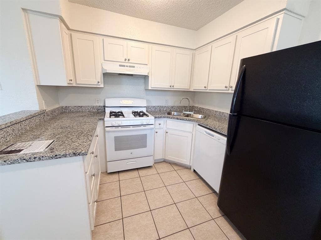 604 Walter Stephenson Road, #B, Midlothian, TX 76065 604 Walter Stephenson Road, #B, Midlothian, TX 76065