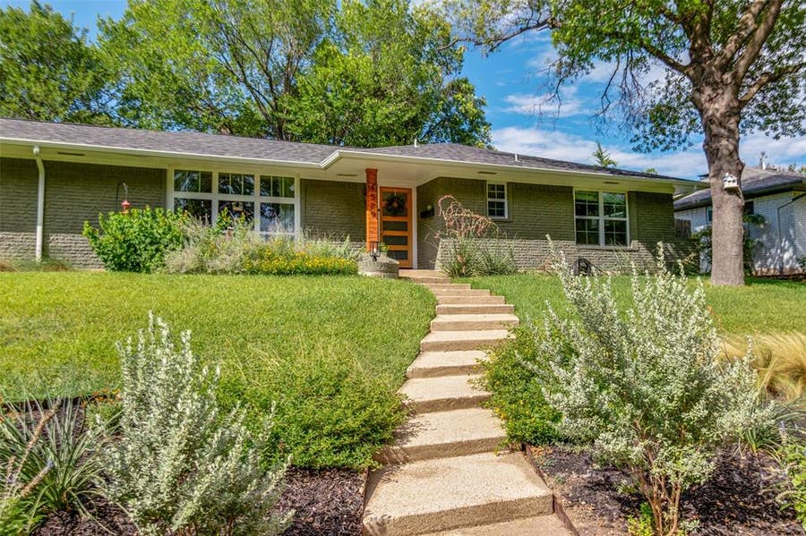 Property photo for 1529 Briarcrest Drive, Dallas, TX