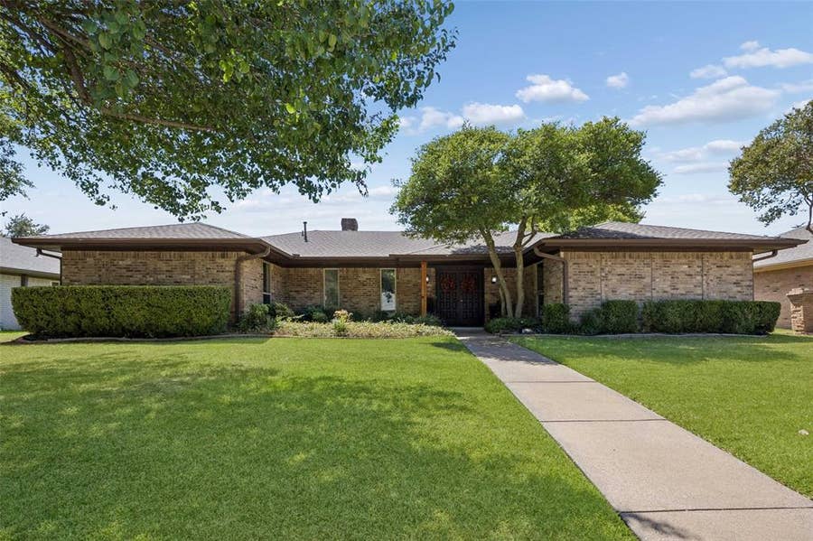 Property photo for 2904 Robin Road, Plano, TX