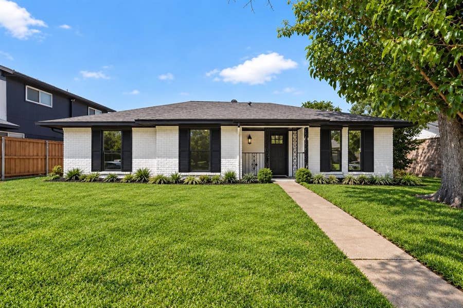 Property photo for 3229 Brook Glen Drive, Garland, TX