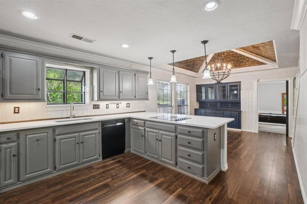 6701 Timothy Drive, Plano, TX 75023 6701 Timothy Drive, Plano, TX 75023