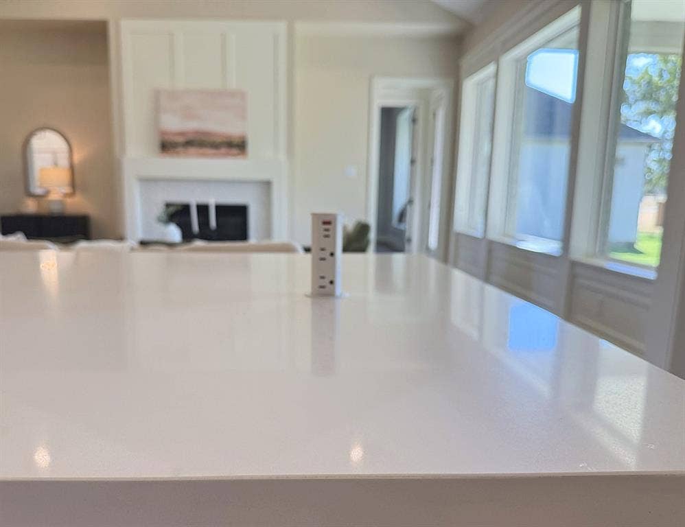 2180 Middlewood Circle, Granbury, TX 76049 2180 Middlewood Circle, Granbury, TX 76049