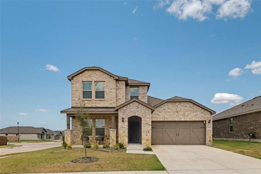 Property photo for 2303 Peregrine Way, Crandall, TX