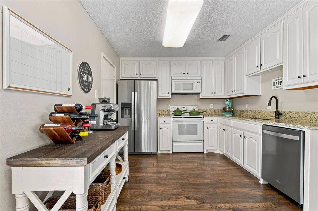911 Rolling Brook Lane, Coppell, TX 75019 911 Rolling Brook Lane, Coppell, TX 75019