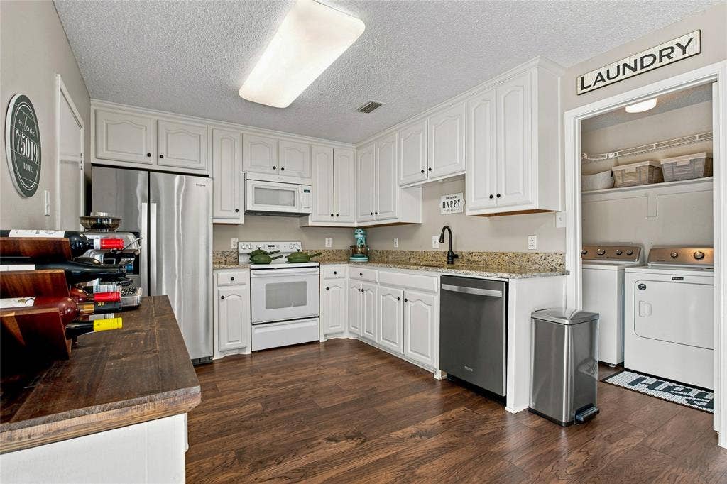 911 Rolling Brook Lane, Coppell, TX 75019 911 Rolling Brook Lane, Coppell, TX 75019